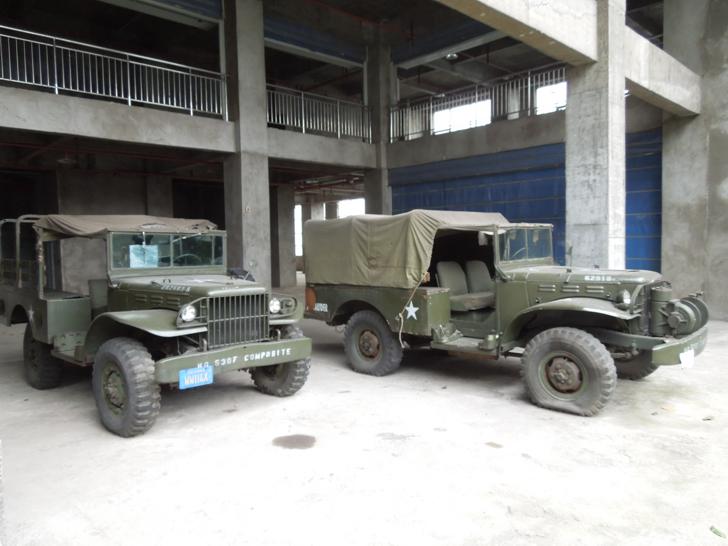 Militärfahrzeuge im Stilwell-Museum